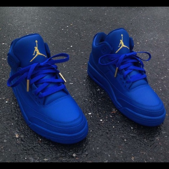 blue and gold jordans